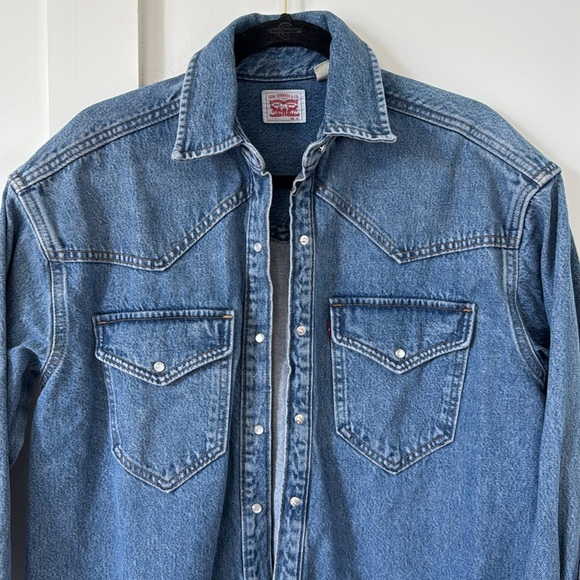 Levi's Blue Denim Shirt for Women - Picture 3 of 10